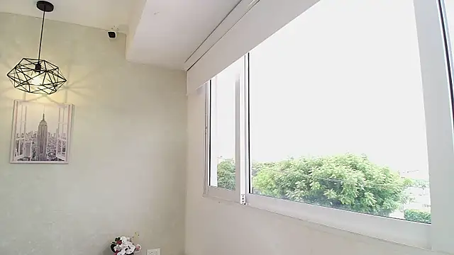 Sassy--Girl online show from 09.12.25