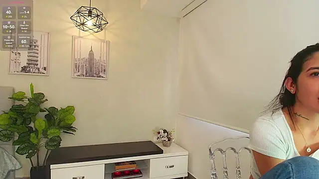 Sassy--Girl online show from 09.25.25