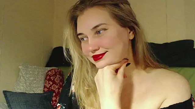mmmPinUpGirl online show from 10.03.25