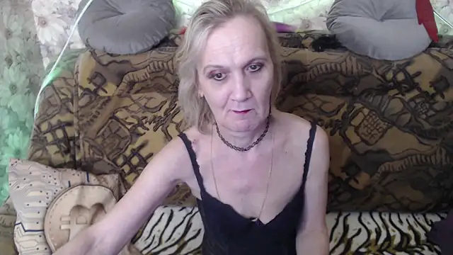 Snapshot of MissBekker chatting on 01.30.25 MissBekker online show from 01.30.25