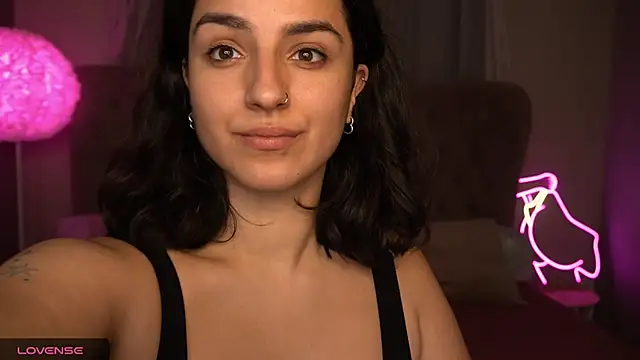 Snapshot of Daphne_Moss chatting on 12.20.24 Daphne Moss online show from 12.20.24