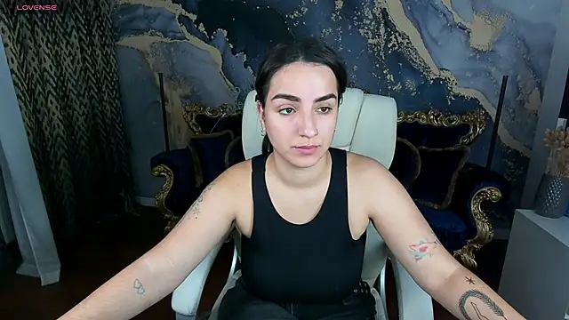 Snapshot of Daphne_Moss chatting on 03.14.25 Daphne Moss online show from 03.14.25
