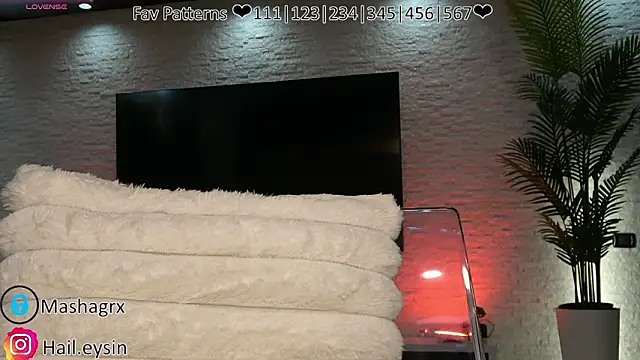 Mashagrx0 online show from 03.16.26