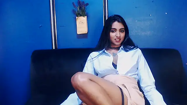 Delilah Blazee online show from 03.15.25