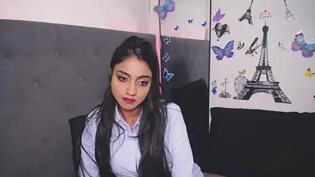 Delilah Blazee online show from 10.06.25