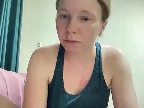 SweetLucy96 online show from 10.30.25