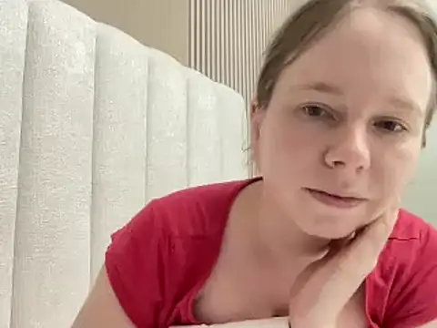 Snapshot of SweetLucy96 chatting on 04.15.26 SweetLucy96 online show from 04.15.26
