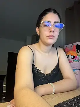  Niah  online show from 04.13.26