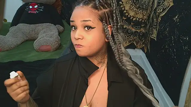 Amaranthagolldiie online show from 04.21.26