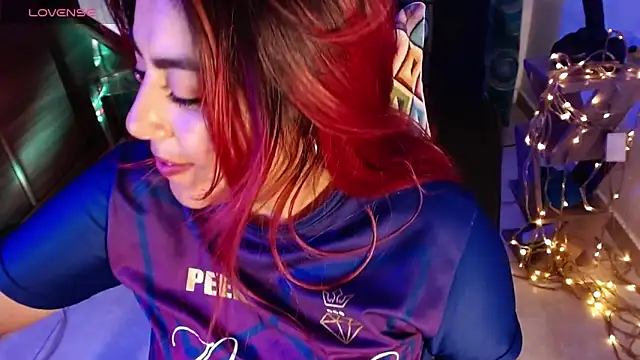 Snapshot of gatuwildhott chatting on 09.26.25 gatuwildhott online show from 09.26.25