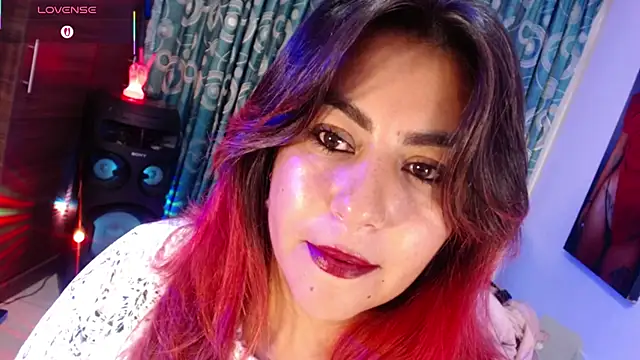 Snapshot of gatuwildhott chatting on 01.13.26 gatuwildhott online show from 01.13.26