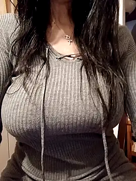 Snapshot of eva750 chatting on 02.26.25 eva750 online show from 02.26.25