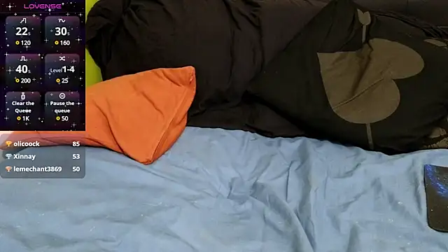 Snapshot of Samanthasexe chatting on 12.23.24 Samanthasexe online show from 12.23.24