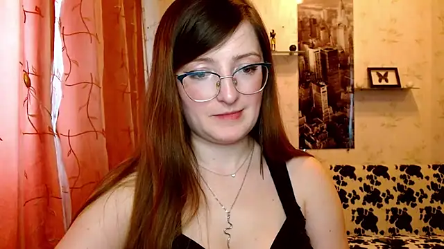 Snapshot of Arielsssplash chatting on 02.04.25 Arielsssplash online show from 02.04.25