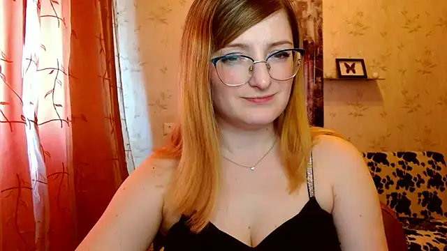 Snapshot of Arielsssplash chatting on 03.19.25 Arielsssplash online show from 03.19.25