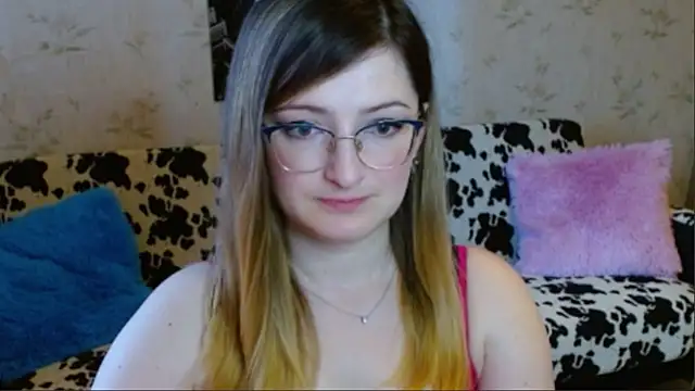 Snapshot of Arielsssplash chatting on 09.18.25 Arielsssplash online show from 09.18.25