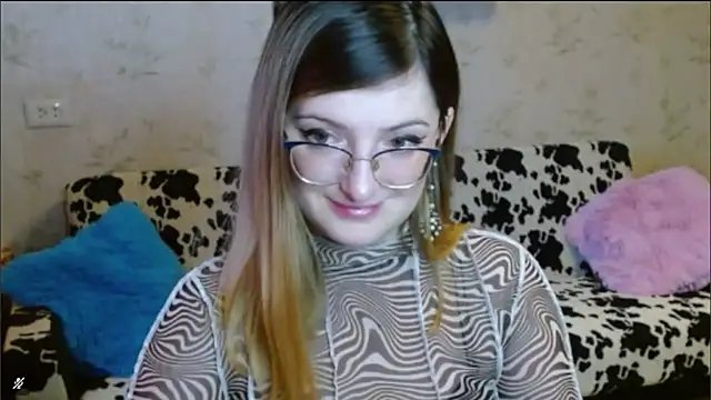 Arielsssplash online show from 10.21.25