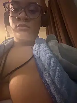 nickytheehawtie online show from 03.19.26