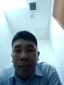 Snapshot of Dewan92 chatting on 10.20.25 Dewan92 online show from 10.20.25