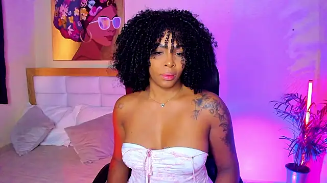 Snapshot of AitanaBrown_ chatting on 02.09.26 AitanaBrown online show from 02.09.26