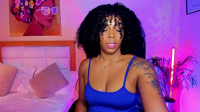 Snapshot of AitanaBrown_ chatting on 02.25.26 AitanaBrown online show from 02.25.26