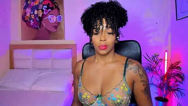 AitanaBrown  online show from 04.14.26