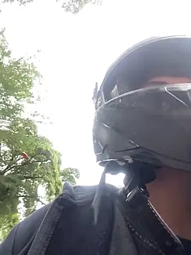 Leon Wild online show from 03.30.26