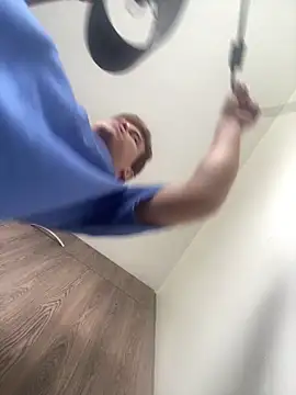 Leon Wild online show from 03.31.26