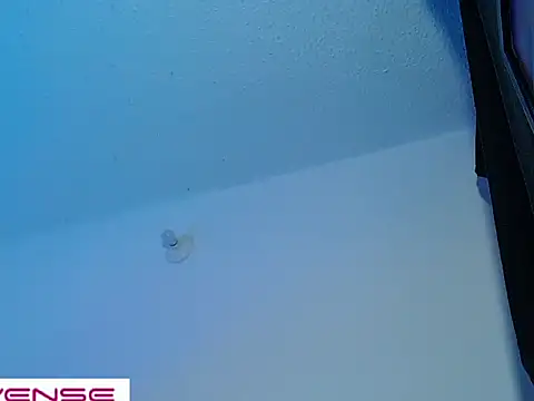 Leon Wild online show from 04.08.26