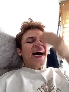 Snapshot of Leon_Wild chatting on 04.18.26 Leon Wild online show from 04.18.26