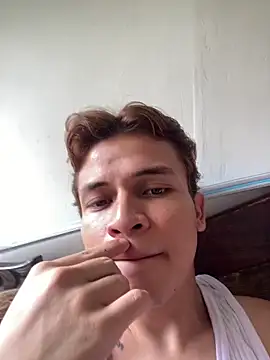 Snapshot of Leon_Wild chatting on 04.29.26 Leon Wild online show from 04.29.26