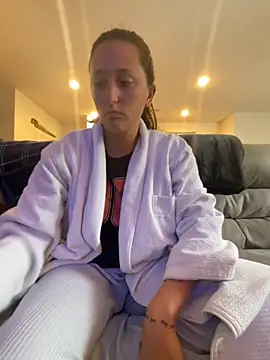 triple34D online show from 10.24.25