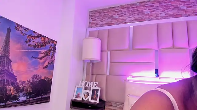 ShaniaBrownn online show from 01.10.26