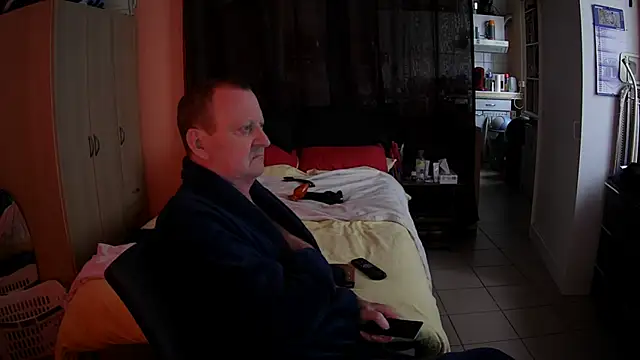 passifsoumis1963 online show from 11.20.25