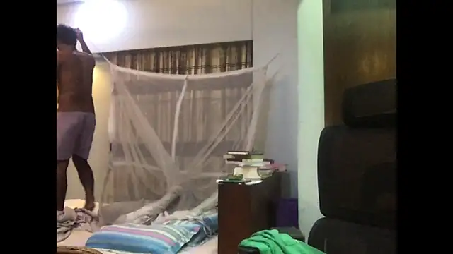 Snapshot of bangalidickolo chatting on 11.28.25 bangalidickolo online show from 11.28.25