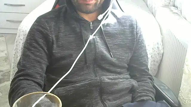 Snapshot of crazybaby5461 chatting on 11.15.25 crazybaby5461 online show from 11.15.25