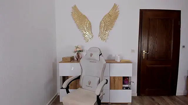 Sally Secret online show from 02.08.26