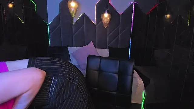 NikaGentle online show from 11.07.25