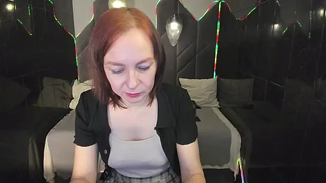 NikaGentle online show from 04.21.26