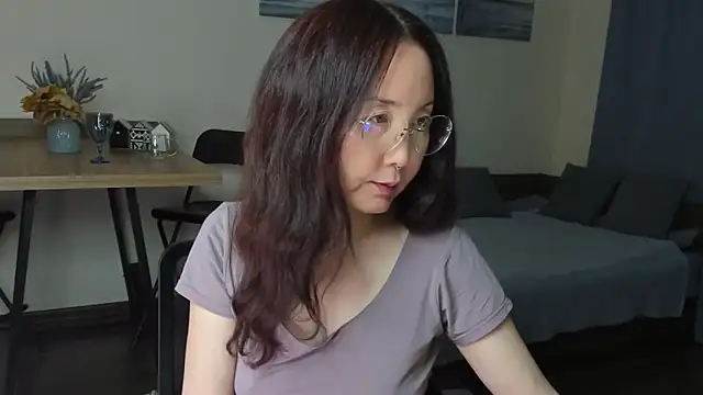 AvroraSakura online show from 01.13.25