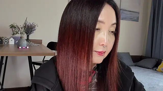 AvroraSakura online show from 09.19.25