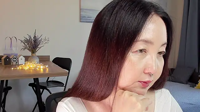 AvroraSakura online show from 10.01.25