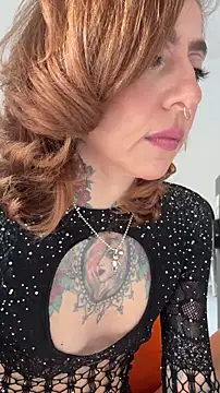 Evangelyne 1 online show from 11.17.25