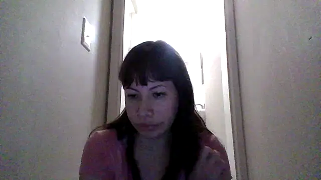 Snapshot of petitedoll29 chatting on 10.28.25 petitedoll29 online show from 10.28.25