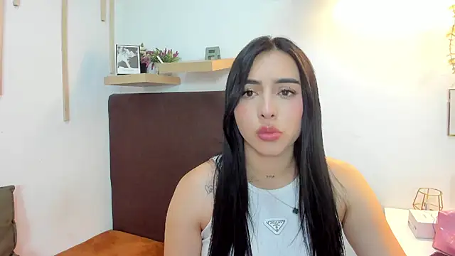 isabella jade online show from 02.15.25