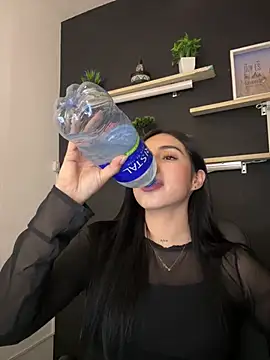 Snapshot of isabella_jade chatting on 02.14.26 isabella jade online show from 02.14.26