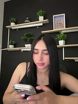 Snapshot of isabella_jade chatting on 02.25.26 isabella jade online show from 02.25.26