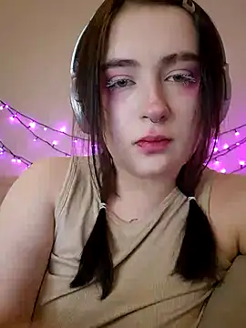 Yammy Yumi online show from 01.20.25