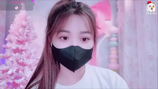 Snapshot of hen237 chatting on 11.14.25 hen237 online show from 11.14.25