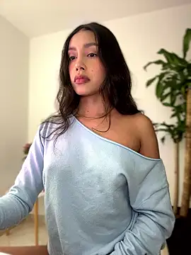 SelenaStone online show from 01.13.26